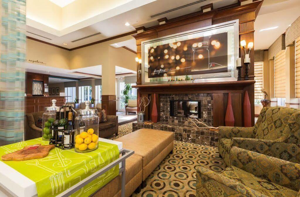 Hilton Garden Miami Airport West 3*
